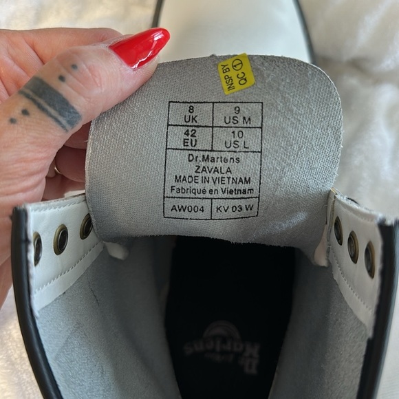 DR. MARTENS Doc Marten’s Zavala 8-Eyelet White Leather Combat Boot, Size 10 - Picture 3 of 10